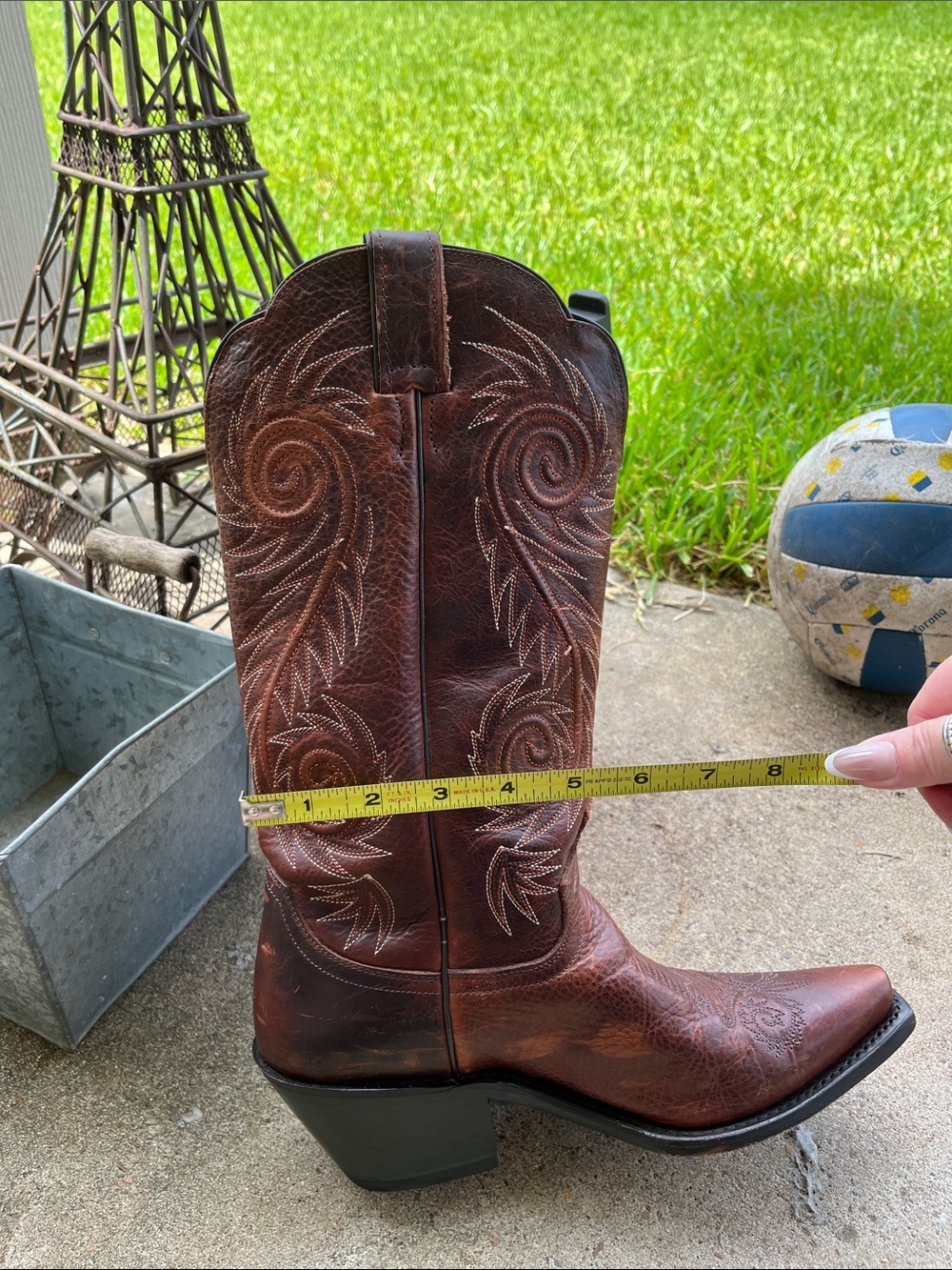 Justin Women’s Brown Embroidered Leather Cowboy Boots - Picture 13 of 15